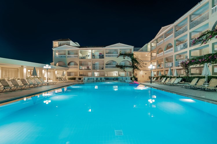 Bazén, aparthotel Planos, Tsilivi, Zakynthos, Řecko, KM TRAVEL