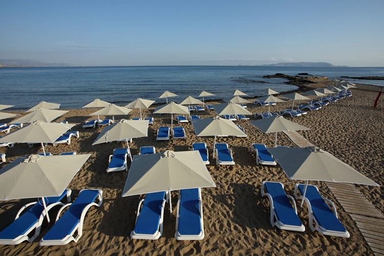 Písečná pláž u Arina Beach hotel, Kokini Hani, Kréta, Řecko, KM TRAVEL