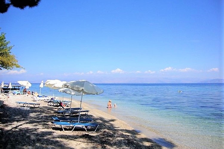 KM TRAVEL Ag. Ioannis Peristeron pláž