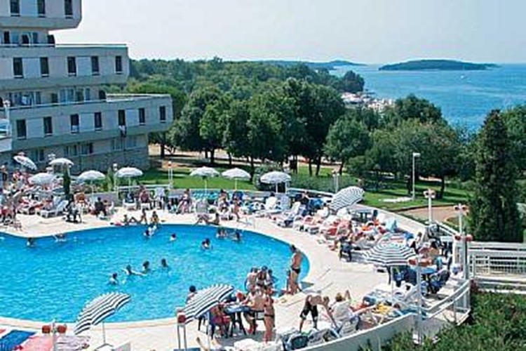 KM TRAVEL Chorvatsko Poreč hotel Delfin