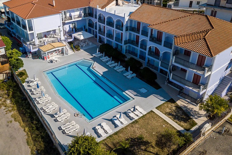 KM TRAVEL pohled na hotel Eleana Zakynthos Argassi, Řecko