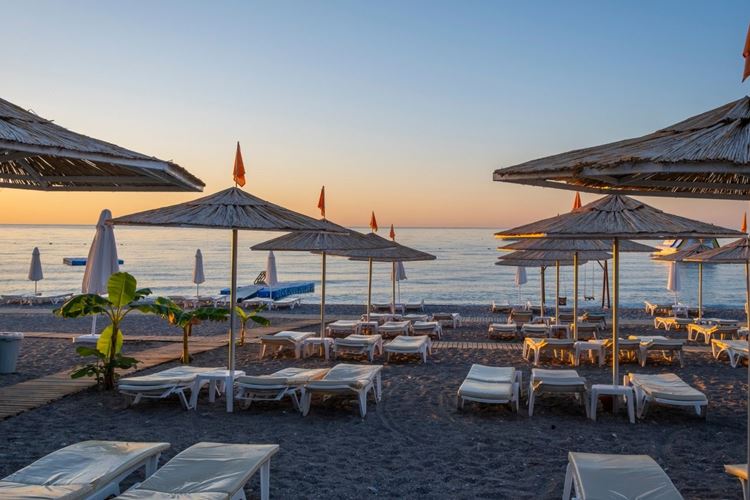 Emelda Beach Club hotel pláž, Kemer, Turecko, KM TRAVEL