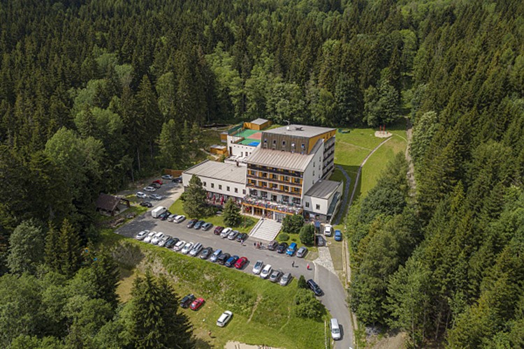 hotel kamzík dovolená v české republice jeseníky kmtravel