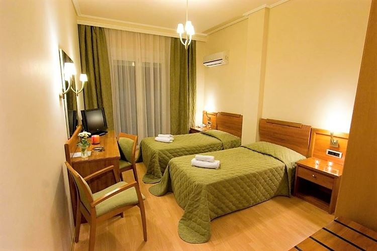 Dvoulůžkový pokoj, hotel Lito, Edipsou, ostrov Evia, Řecko, KM TRAVEL