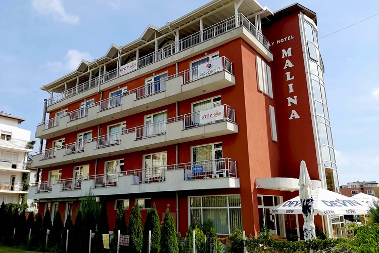 KM TRAVEL Bulharsko, Primorsko, pohled na hotel Malina **