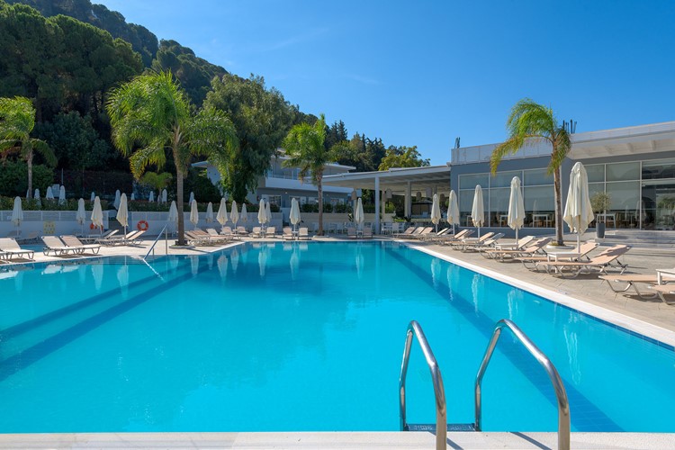 Hotel Oceanis Park, bazén, Ixia, Rhodos, Řecko, KM TRAVEL