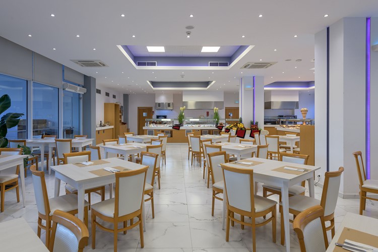 Hotel Oceanis Park, vnitřní restaurace, Ixia, Rhodos, Řecko, KM TRAVEL