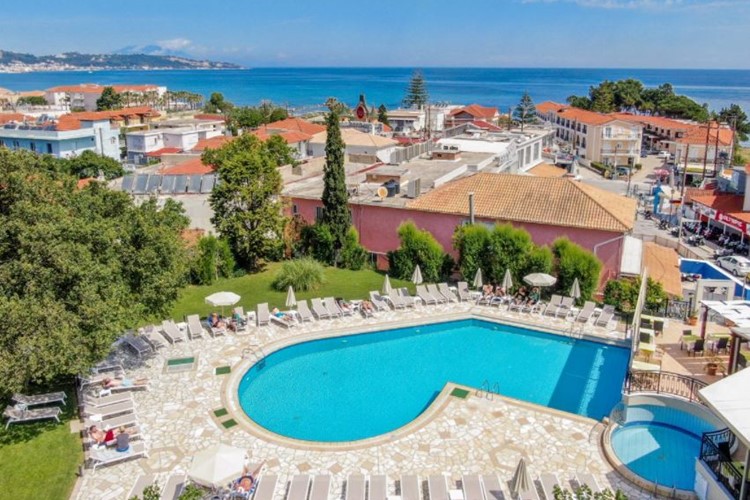 KM TRAVEL  Řecko Zakynthos Hotel Palmyra Argassi výhled na bazén