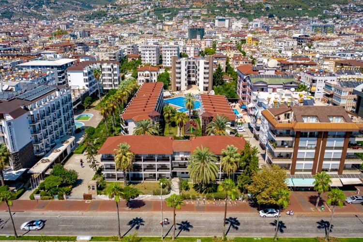 Hotel Panorama se skládá z několika budov, Alanya, Turecko, KM TRAVEL