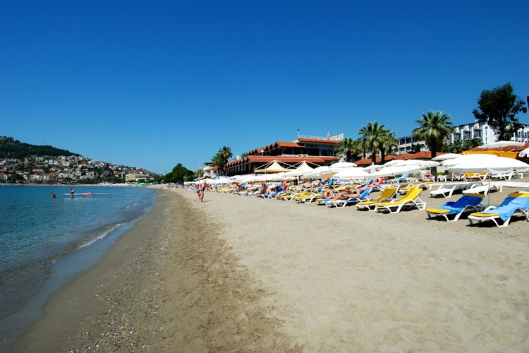 Pláž u hotelu Panorama, Alanya, Turecko, KM TRAVEL