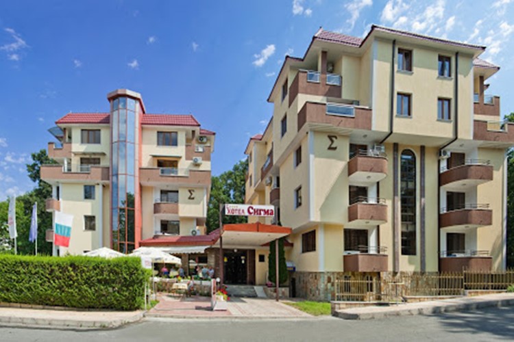 Hotel Sigma se skládá ze dvou budov, Kiten, Bulharsko, KM TRAVEL
