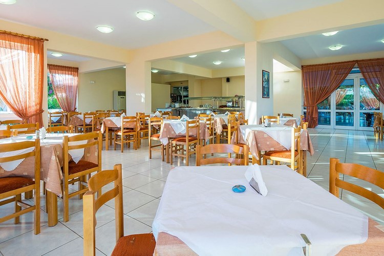 Restaurace, Stafilia hotel, Rhodos, Lardos, KM TRAVEL
