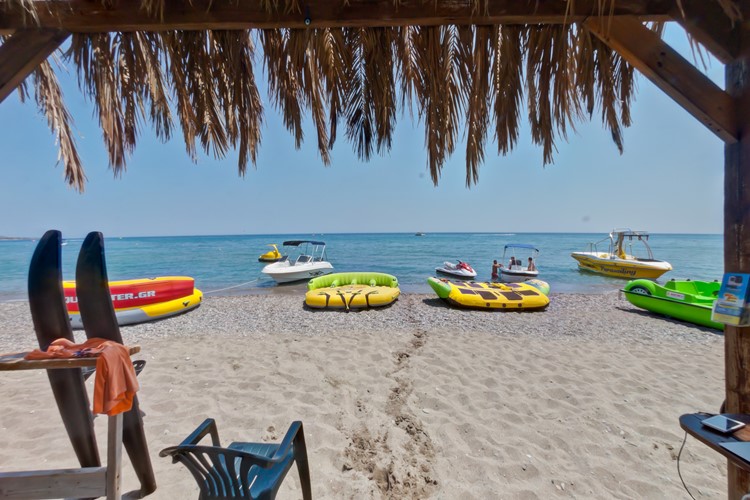 KM TRAVEL, Řecko, řecký ostrov Rhodos, písečná pláž u hotelu Sun Beach Lindos