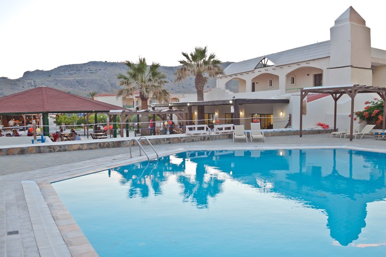 KM TRAVEL, Řecko, Rhodos, bazén hotelu Sun Beach Lindos