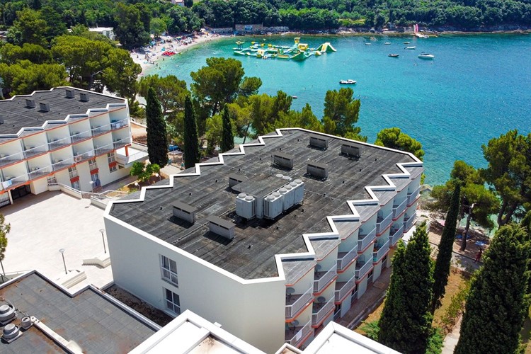 KM TRAVEL Chorvatsko Banjole Centinera Resort pohled