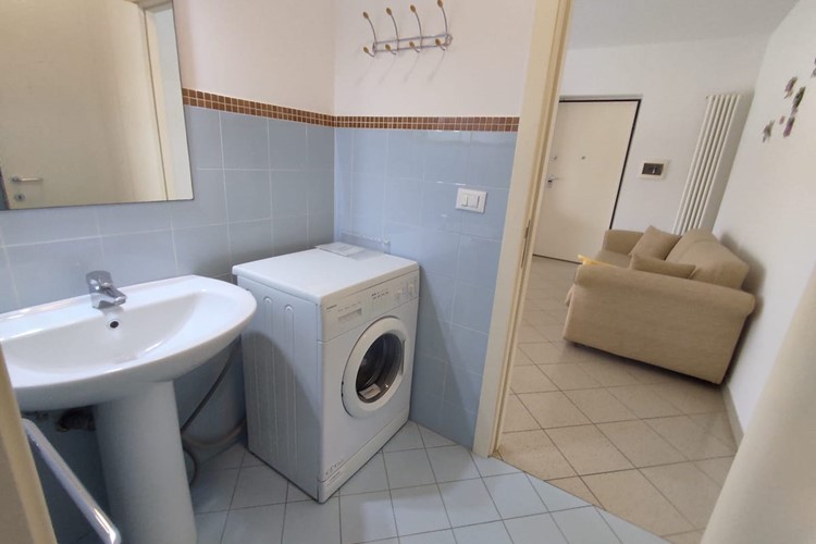 Rezidence Alighieri, ubytování typu Bilo, koupelna s pračkou, Martinsicuro, Itálie KM TRAVEL