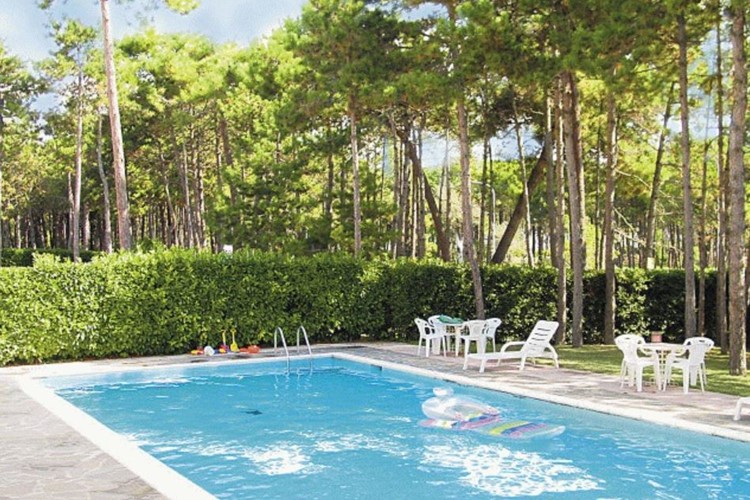Rezidence Briciola, bazén k dispozici od dubna do října, Lignano, Itálie, KM TRAVEL