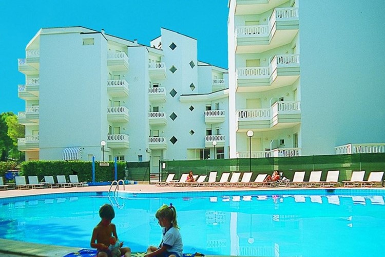 Rezidencee Rubin s bazénem, Lignano, Itálie, KM TRAVEL