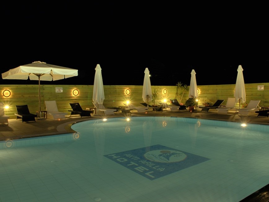Hotel Akti Arilla noční bazén, KM TRAVEL