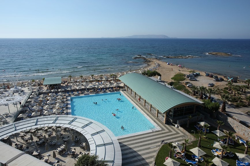 Bazén hned u pláže, hotel Arina Beach, Kokini Hani, Kréta, Řecko, KM TRAVEL