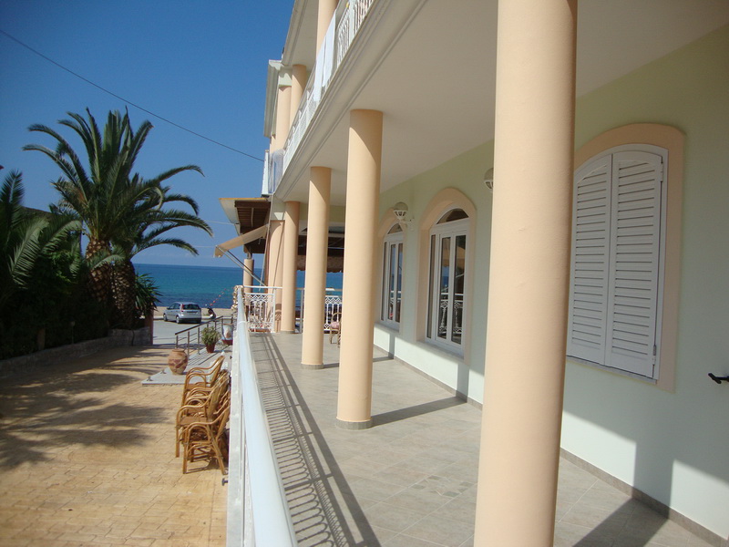 KM TRAVEL Řecko Korfu Agios Georgios hotel Athena