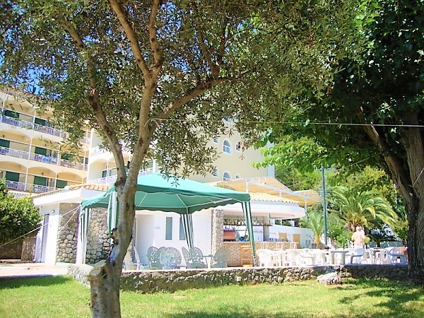KM TRAVEL Ag. Ioannis Peristeron Corfu Senses Resort posezení  