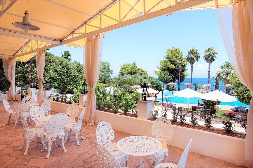 KM TRAVEL Ag. Ioannis Peristeron Corfu Senses Resort restaurace
