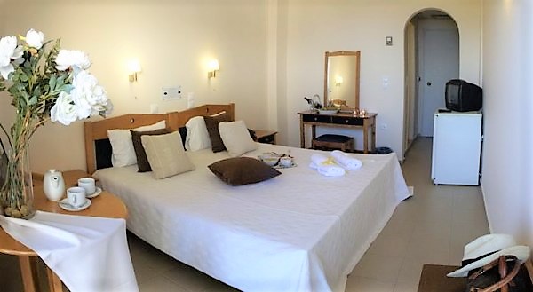 KM TRAVEL Ag. Ioannis Peristeron hotel Corfu Senses Resort 2-lůžkový pokoj