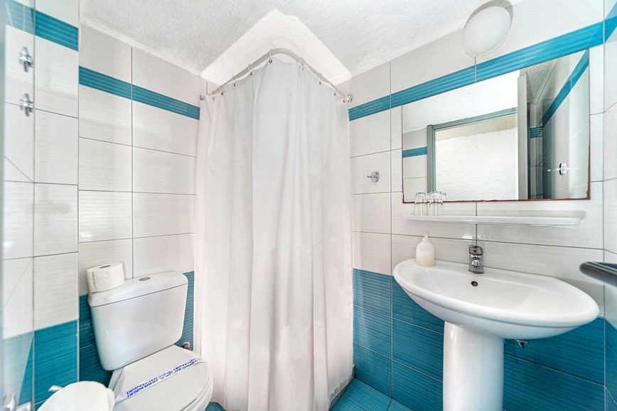 Koupelna v pokoji v hotelu Iro, Hersonissos, Kréta, KM TRAVEL