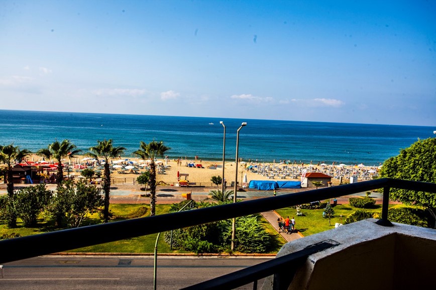 KM TRAVEL, Turecko, Alanya, hotel Kleopatra Beach, výhled z pokoje