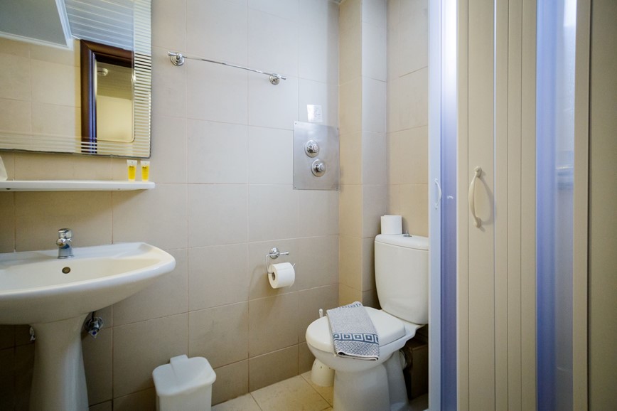 Koupelna, Hotel Konstantin Beach, Alykes, Zakynthos, Řecko, KM TRAVEL