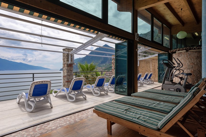 Wellness terasa v hotelu La Limonaia, Lado di Garde, Itálie, KM TRAVEL