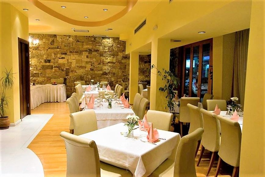 Hotel Lito, restaurace, letovisko Edipsou, ostrov Evia, Řecko, KM TRAVEL