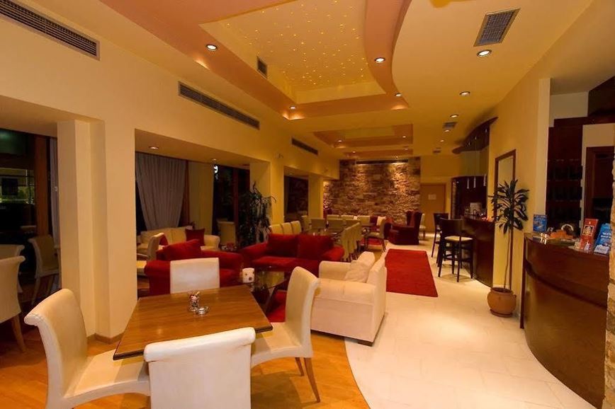 Lobby v hotelu Lito, Edipsou, ostrov Evia, Řecko, KM TRAVEL
