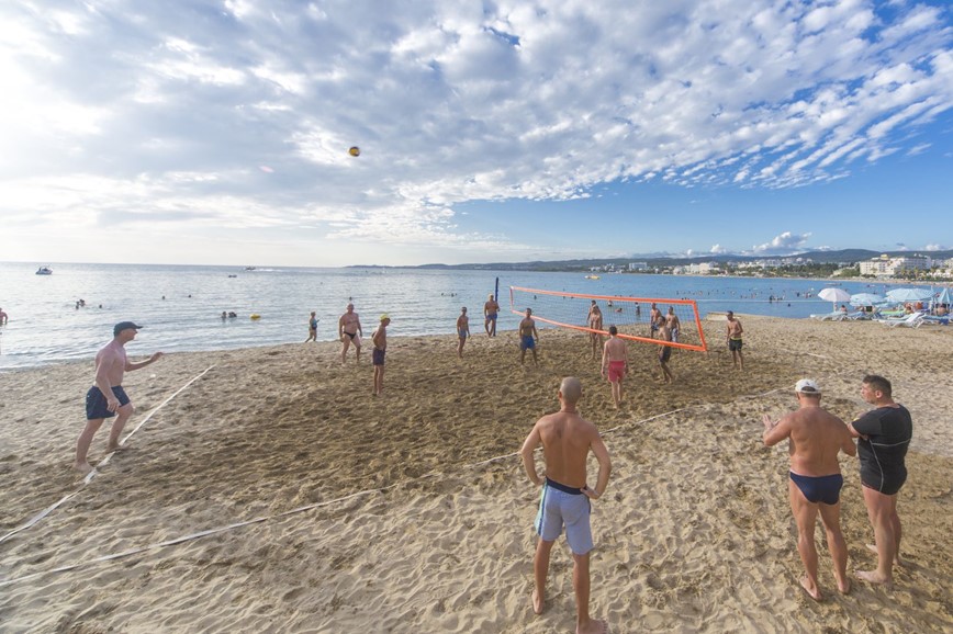 Beach volejbal na pláži u hotelu Lonicera World, Avsallar, Turecko, KM TRAVEl