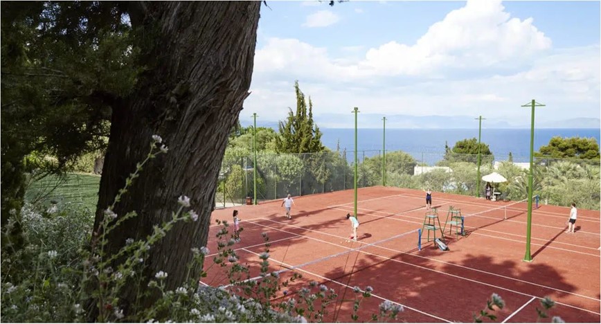 KM TRAVEL Ag. Ioannis Peristeron MarBella tenisové kurty