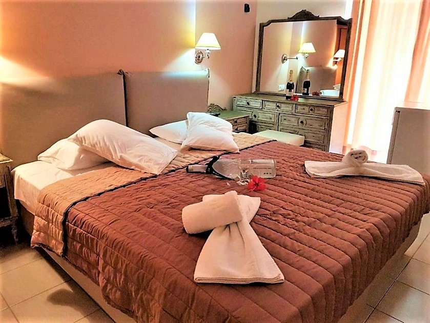 Pokoj v hotelu Mitho, letovisko Loutra Edipsos, Evia, Řecko, KM TRAVEL