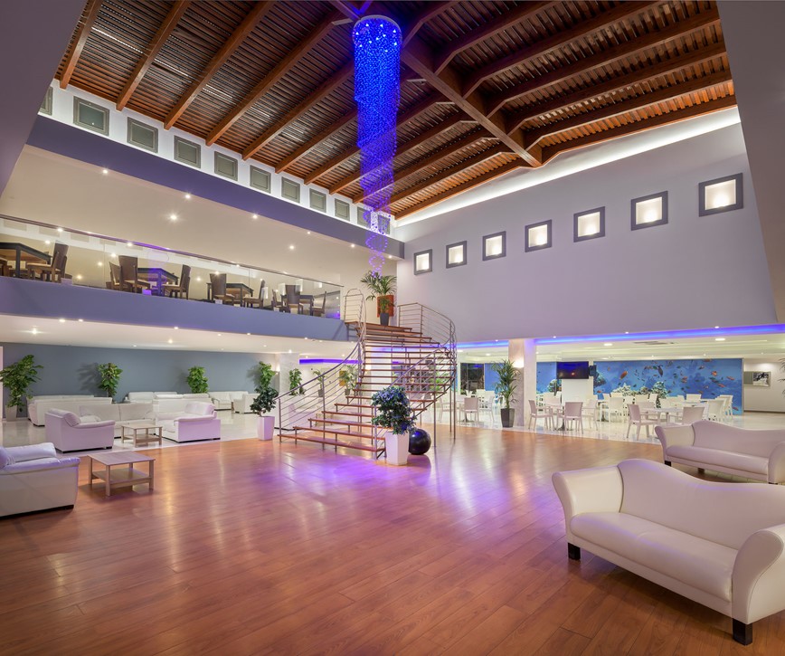 Hotel Oceanis, vstupní hala s posezením, Ixia, Rhodos, Řecko, KM TRAVEL