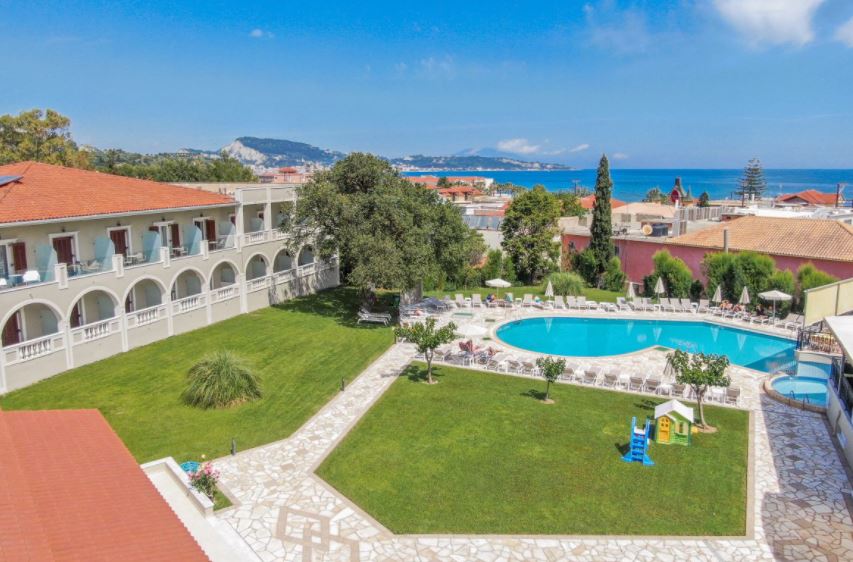 KM TRAVEL Řecko Zakynthos Hotel Palmyra Argassi pokoje s výhledem na bazén