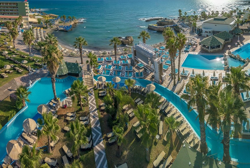 KM TRAVEL Řecko, Kréta, Hersonissos, hotel Star Beach Village má několik bazénů