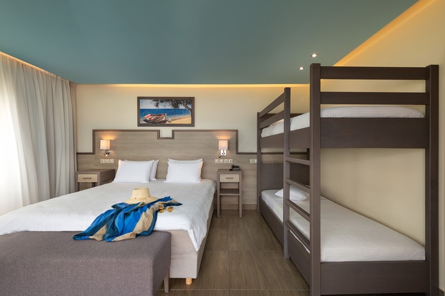 KM TRAVEL Řecko, Kréta, Hersonissos, hotel Star Beach Village pokoj pro rodiny se 2 dětmi