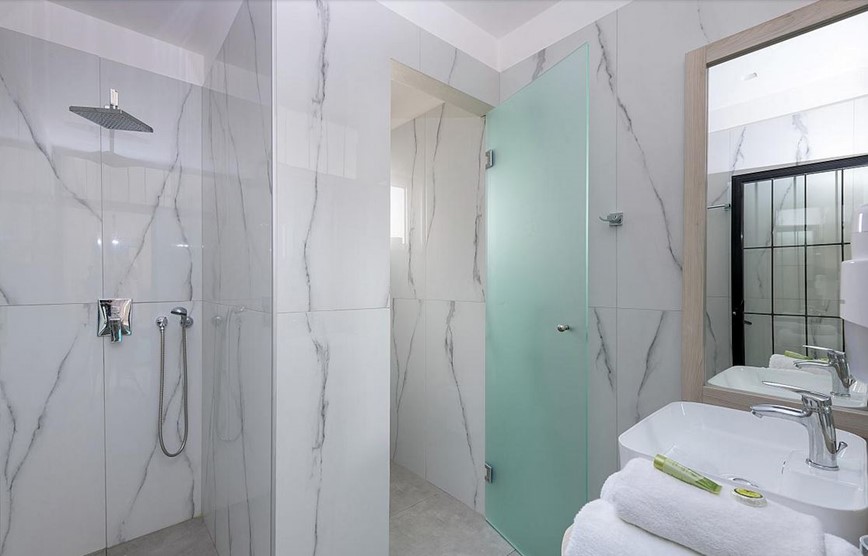Koupelna pokoje superior, hotel Sunrise, Pefkos, Rhodos, Řecko, KM TRAVEL