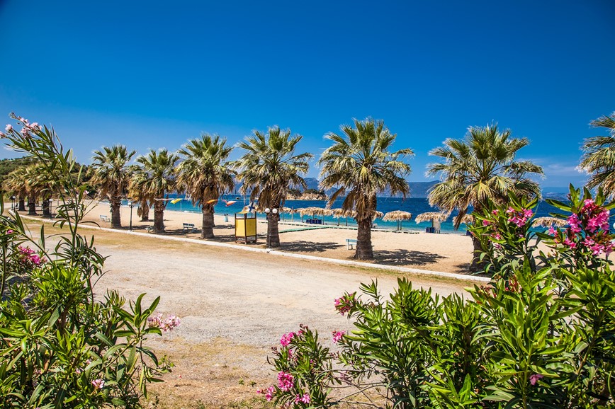 Pláž Nisiotissa, ostrov Evia, Řecko, KM TRAVEL