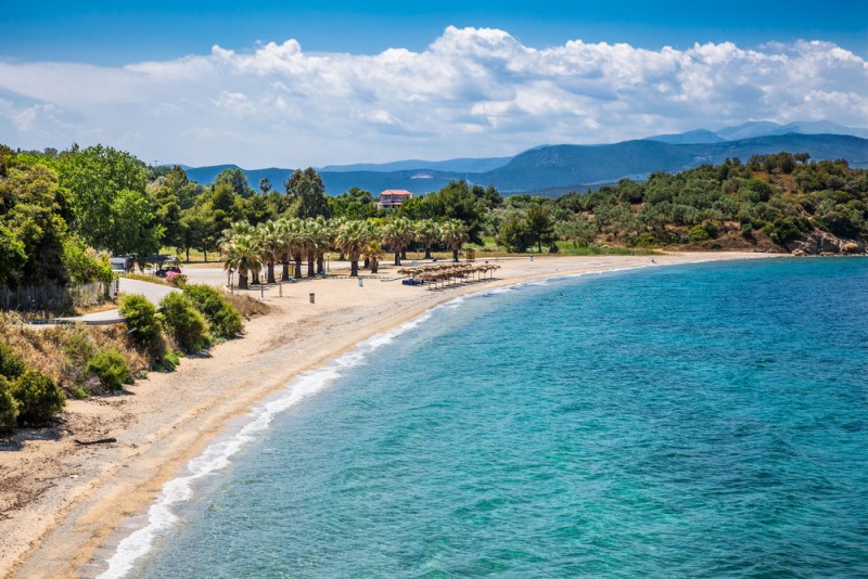 Výhled na pláž Nisiotissa, Evia, Řecko, KM TRAVEL