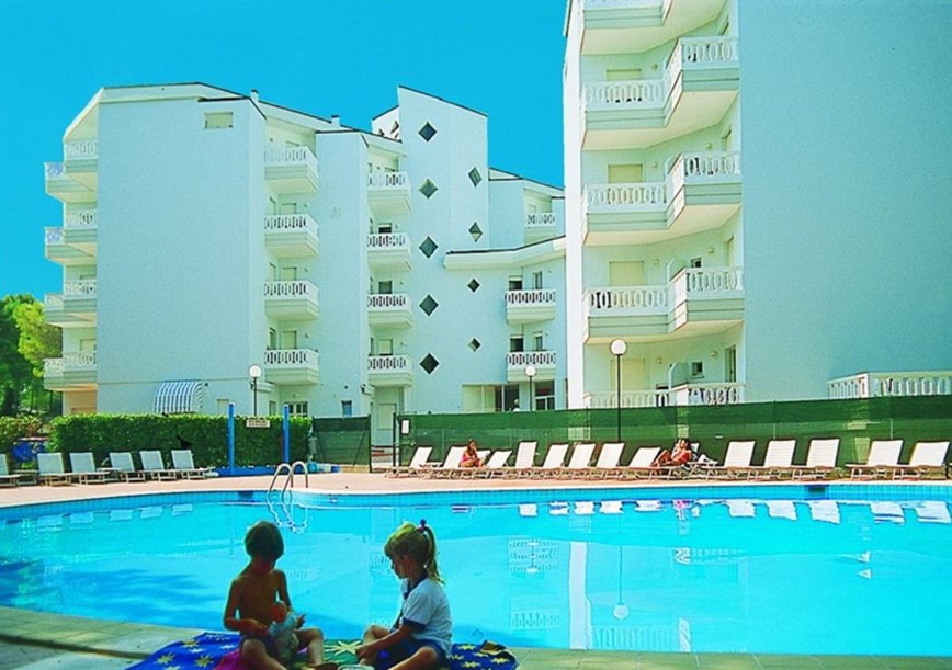 Rezidencee Rubin s bazénem, Lignano, Itálie, KM TRAVEL