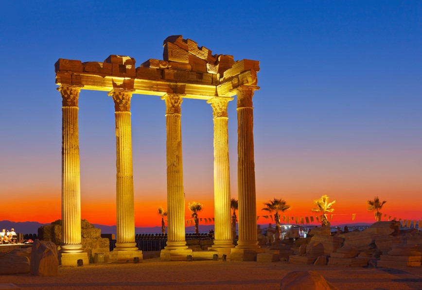 Apollonův chrám při západu slunce, Side, Turecko, KM TRAVEL