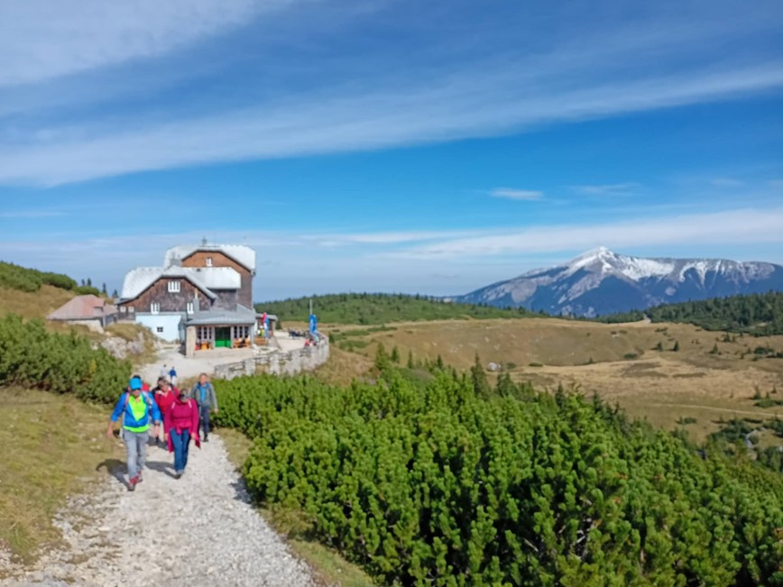 Rakousko, pěší turistika na jeden den v Raxalpe, KM TRAVEL